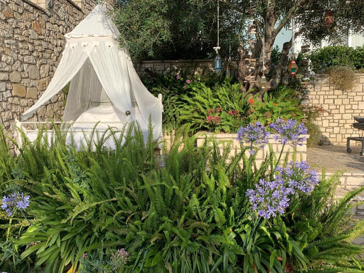 Opera House Paxos Hotel Гайос Екстериор снимка